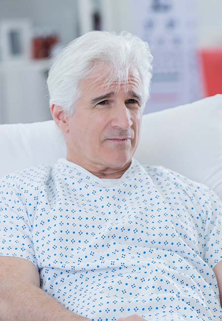 patient talking to emergency room doctor